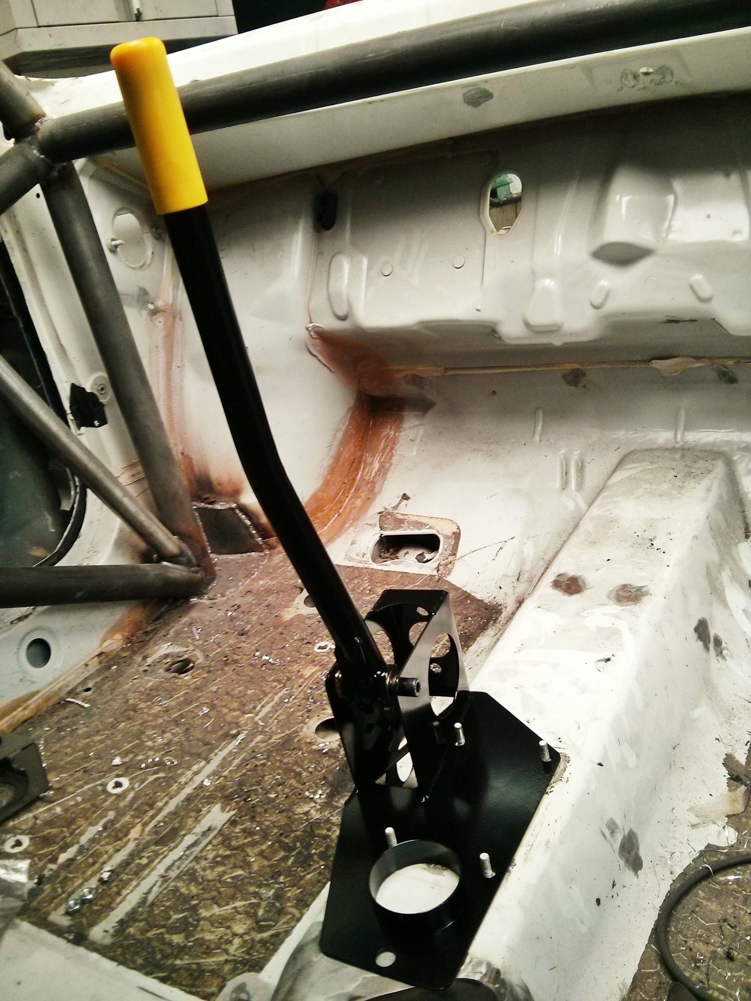 106/Saxo Hydraulic handbrake (Satchshift)